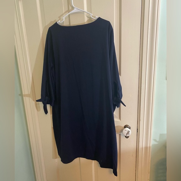 Talbots 2x Navy Blue dress with 3/4 sleeves and cute tied cuffs - Picture 2 of 9